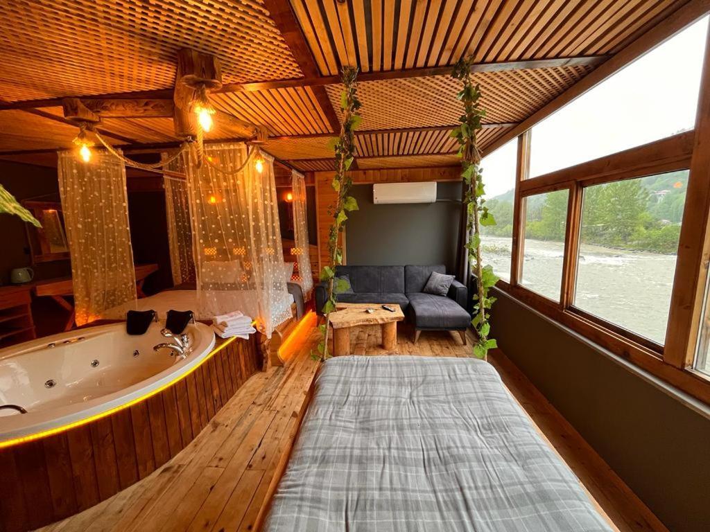 ريزه Wooden Palace V.I.P Suit المظهر الخارجي الصورة